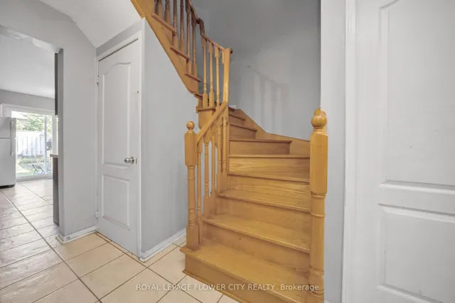 Additional image 19 of 33 Fiddleneck Cres