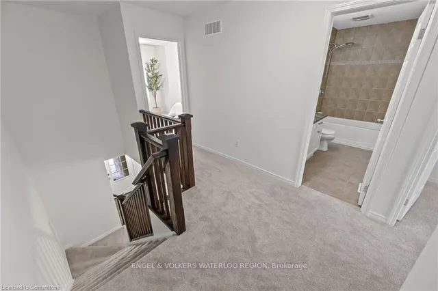 Additional image 23 of 6 Upper Mercer St Unit D16