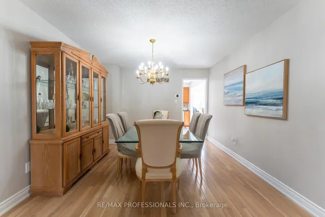 Additional image 9 of 17 Lavery Tr