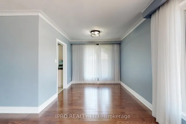 Additional image 6 of 22 Royal Doulton Dr