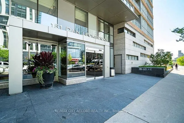 151 Dan Leckie Way Unit 536