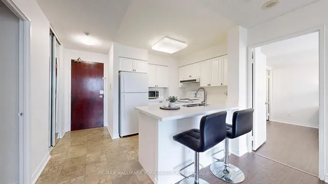 Additional image 10 of 750 Bay St Unit 2307