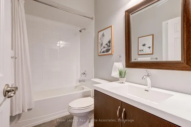 Additional image 31 of 235 Jessie Caverhill Passage