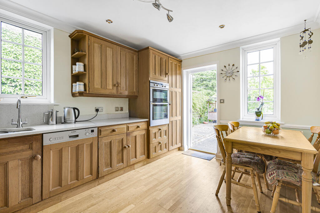 Additional image 6 of High Oaks Road, Welwyn Garden City, AL8