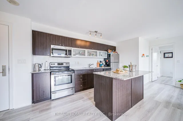 房产图片 7 - 2015 Sheppard Ave 单元904