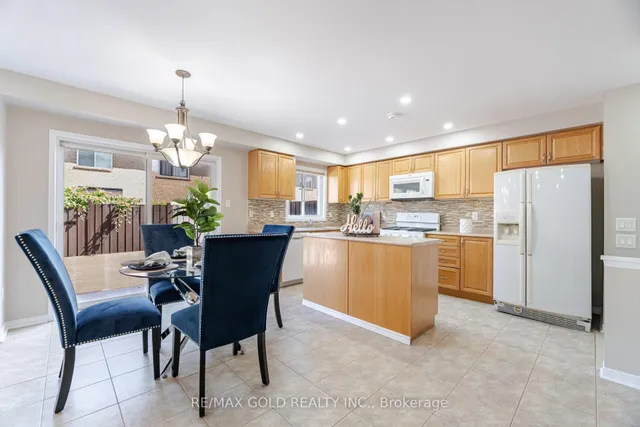 Additional image 15 of 26 Bushmill Circ