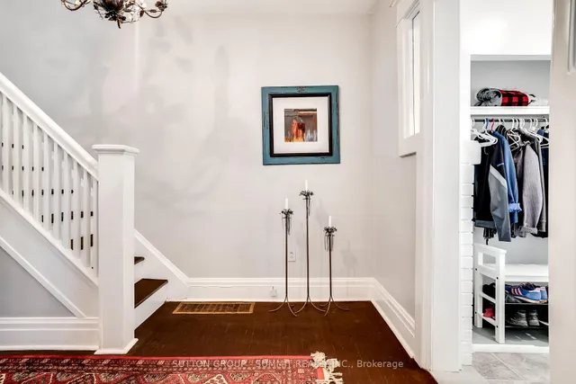 Additional image 4 of 287 Graham Ave