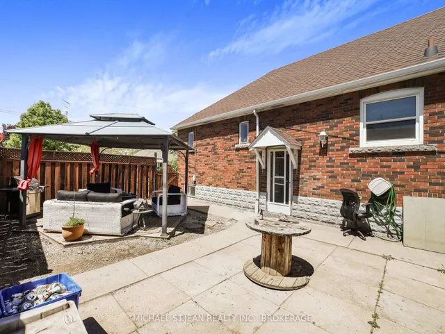 Additional image 38 of 89 Cameron Ave