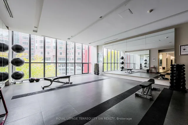 Additional image 44 of 110 Charles St Unit 707