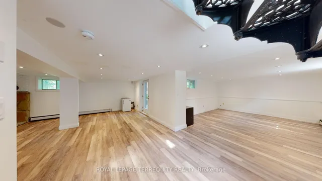 Additional image 35 of 65 Burnhamthorpe Cres