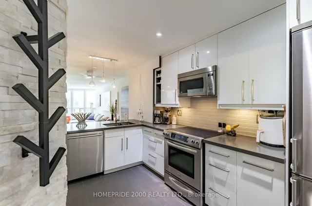 Additional image 3 of 24 Wellesley St Unit 315