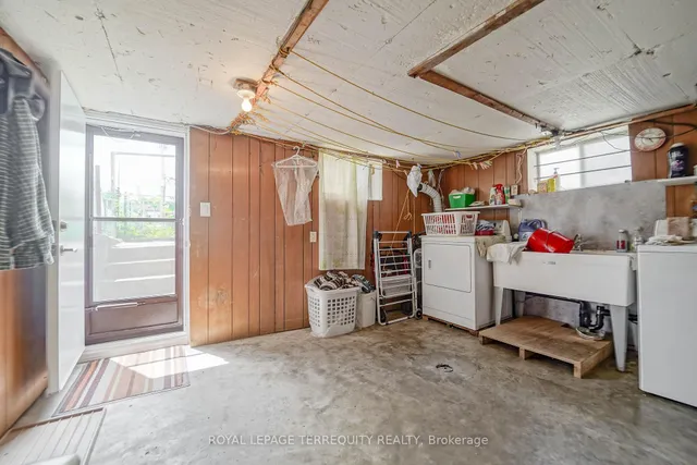 Additional image 38 of 12 Earlscourt Ave