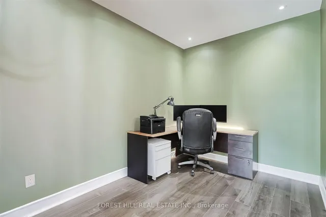 Additional image 16 of 35 Brian Peck Cres Unit TH 120