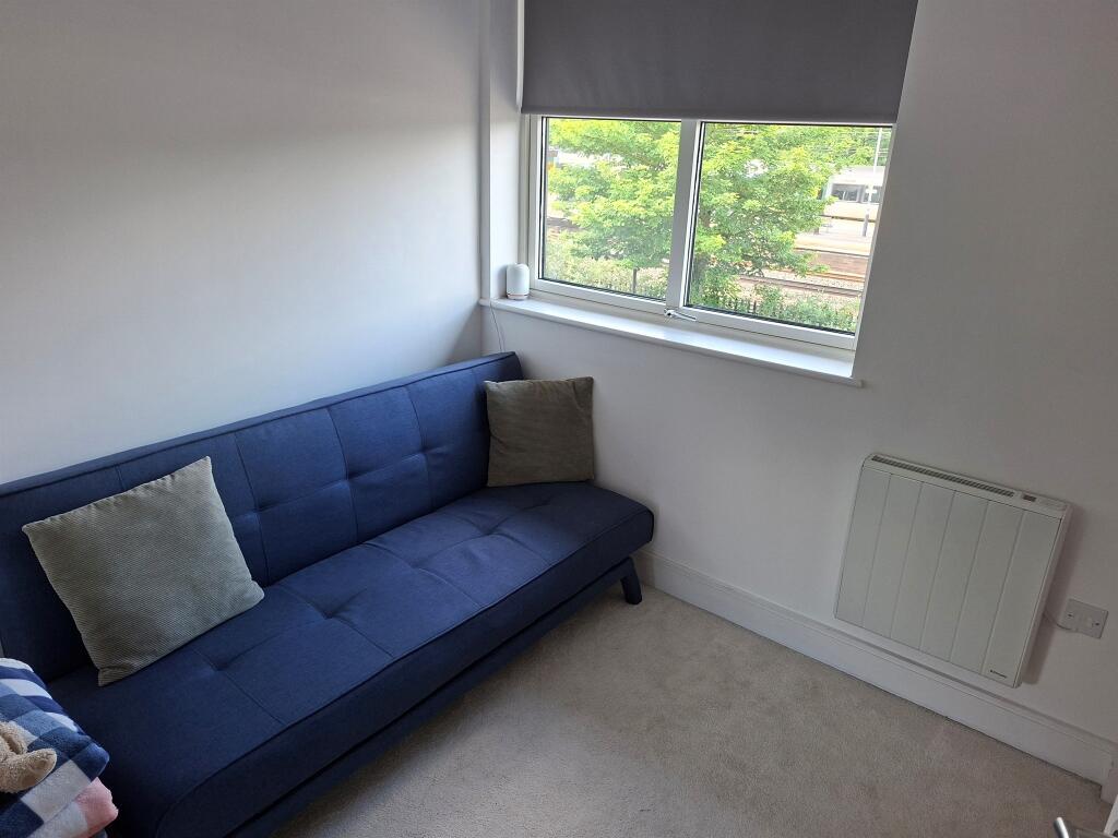 Additional image 4 of Great North Road, Hatfield