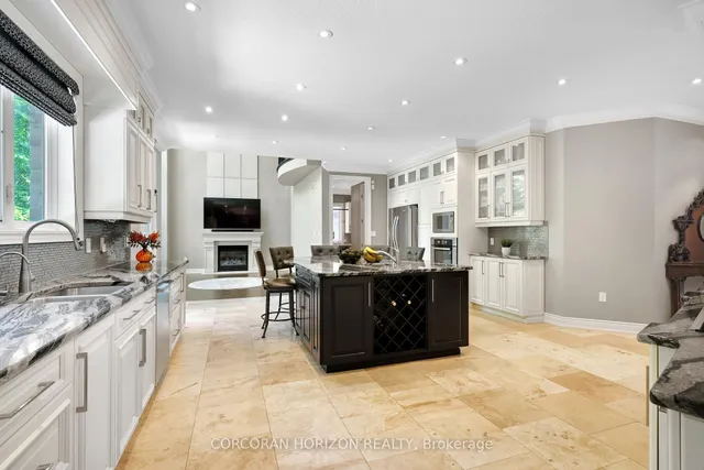 Additional image 12 of 258 Edgewater Cres Unit 8