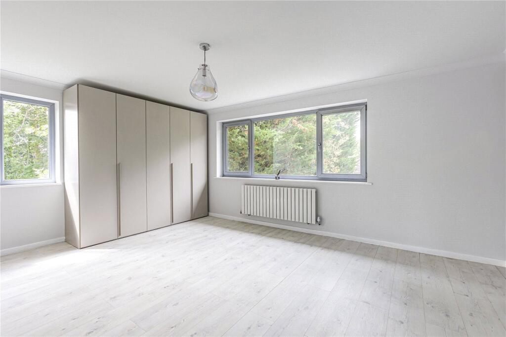 Additional image 11 of Great North Road, Brookmans Park, Hertfordshire, AL9