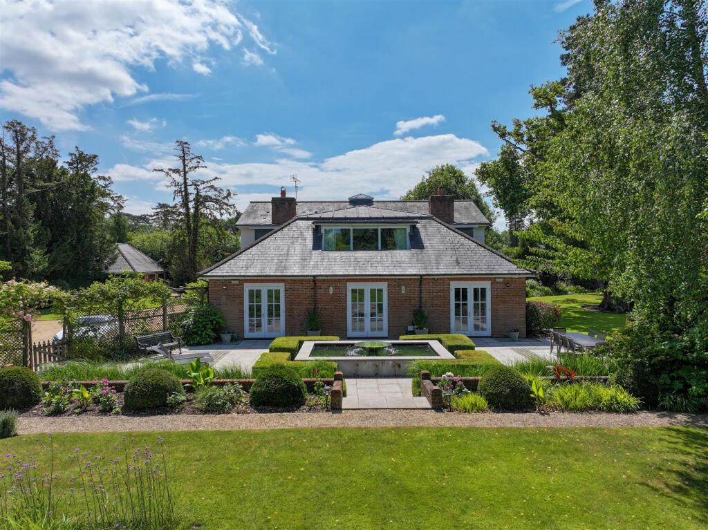 Additional image 27 of Mulberry House, Woodside AL9 6DD
