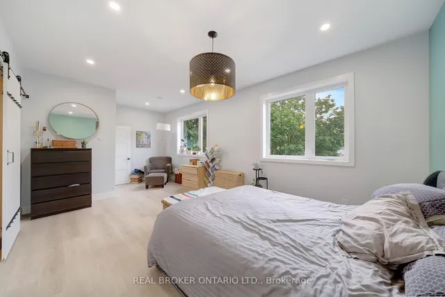 Additional image 24 of 579 Chamberlain Rd