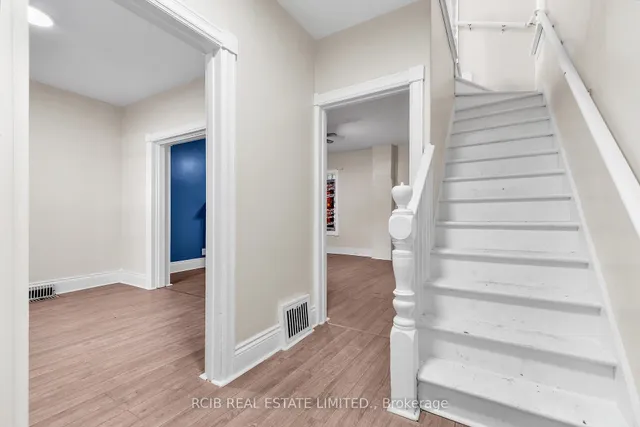 Additional image 5 of 224 Burlington St