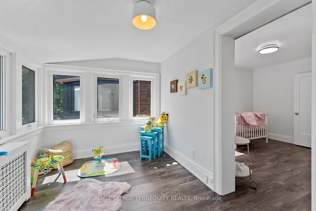 Additional image 32 of 7 Roe Ave