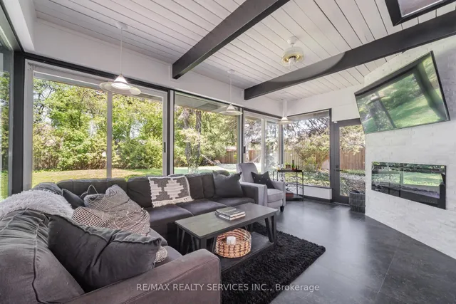 Additional image 4 of 6 John Beck Cres