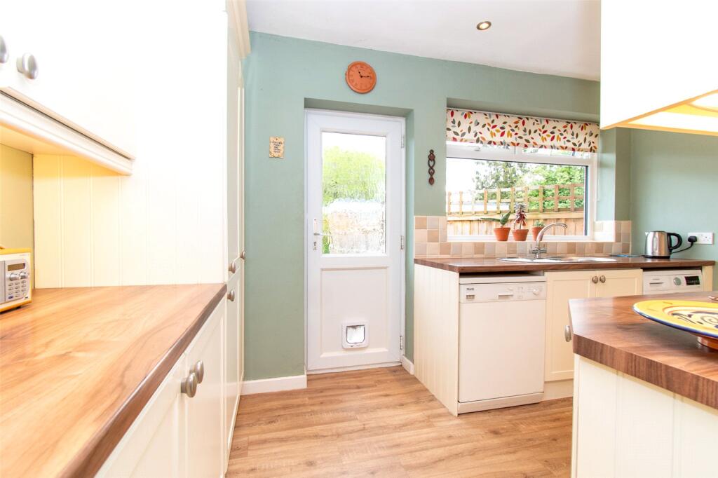 Additional image 4 of Ringway Road, Park Street, St. Albans, Hertfordshire, AL2