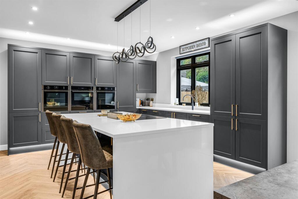 Additional image 10 of Canonsfield Road, Welwyn