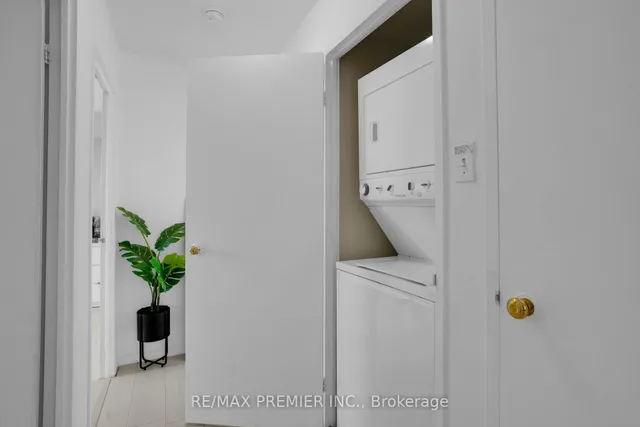 Additional image 14 of 8 Lisa St Unit 505