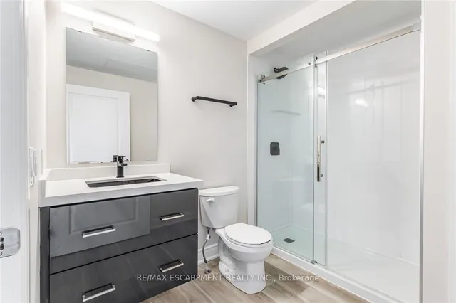 房产图片 17 - 261 KING街 301单元 - 3A