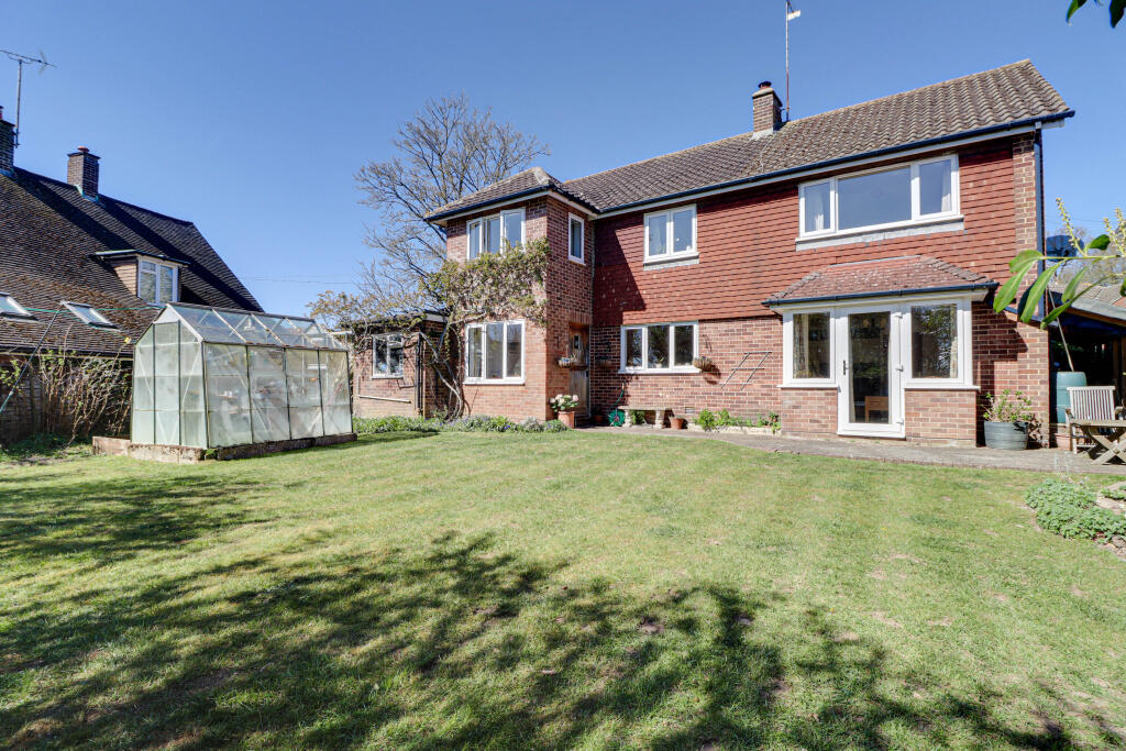 Additional image 15 of Bloomfield Road, Harpenden, Hertfordshire, AL5