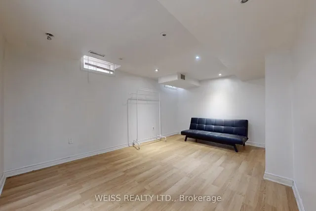 Additional image 39 of 69 Wooliston Cres