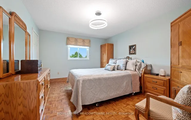 Additional image 33 of 36 Shadywood Rd