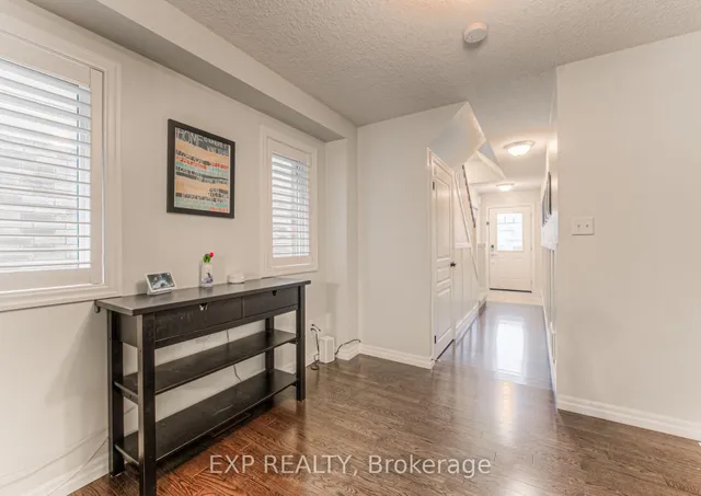 Additional image 17 of 403 Moorlands Cres