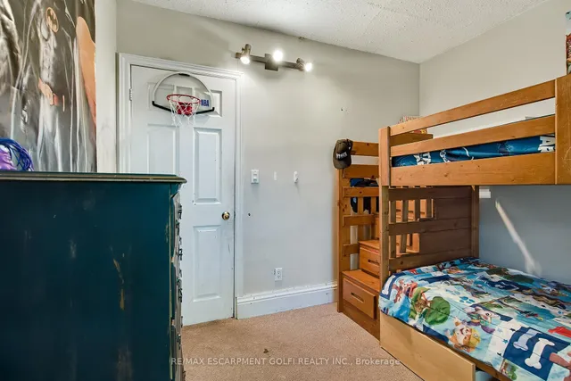 房产图片 24 - 466 查尔顿大道