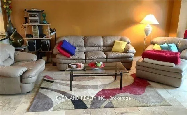 Additional image 8 of 887 Bay St Unit #708