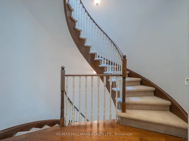 Additional image 27 of 1968 Bloor St Unit 11