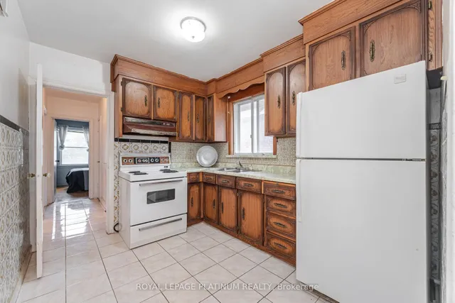 Additional image 5 of 79 Manitoba St