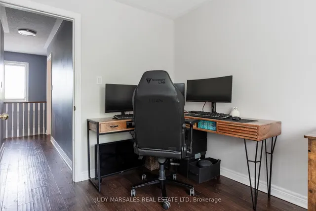 Additional image 22 of 100 Beddoe Dr Unit 21