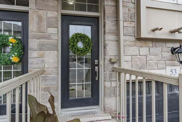 Additional image 2 of 215 Dundas St Unit 53