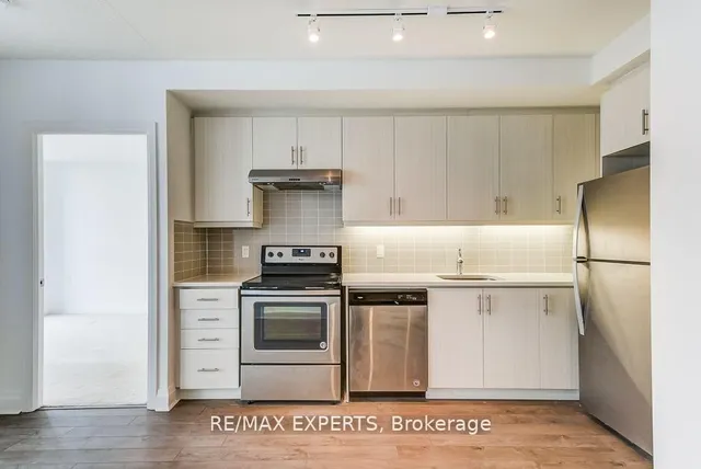 17 Zorra St Unit 2205