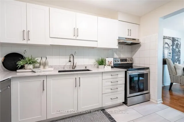 房产图片 10 - 100 Vineberg Dr Unit 24