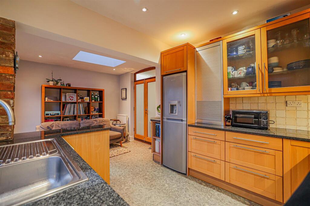 Additional image 5 of Luton Road, Harpenden, AL5