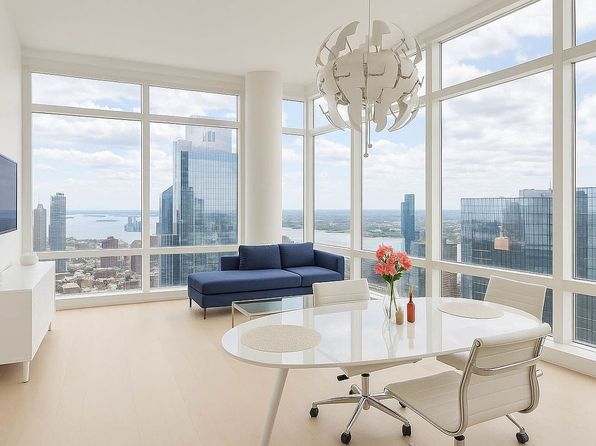 460 W 42nd St, New York, NY 