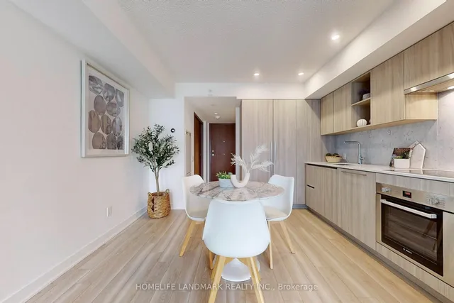 Additional image 8 of 17 Bathurst St Unit 2712