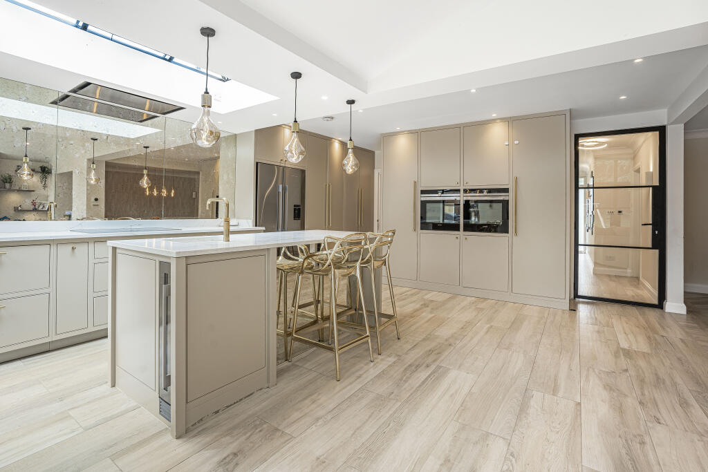 Additional image 14 of Watling Street, St Albans, AL1