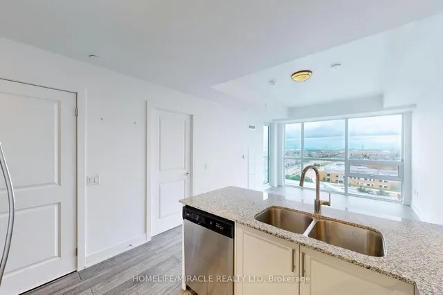 Additional image 19 of 1050 Main St Unit 1106