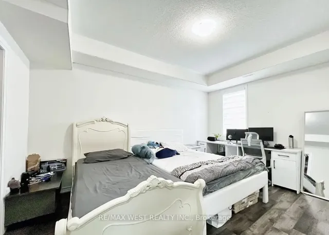 Additional image 32 of 975 Whitlock Ave Unit 20