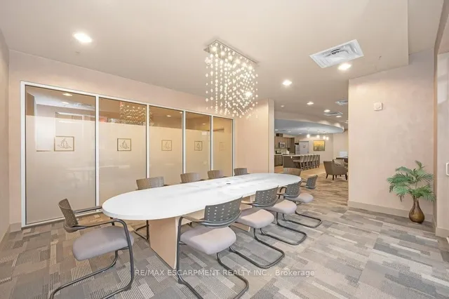 Additional image 31 of 90 Charlton Ave Unit 302