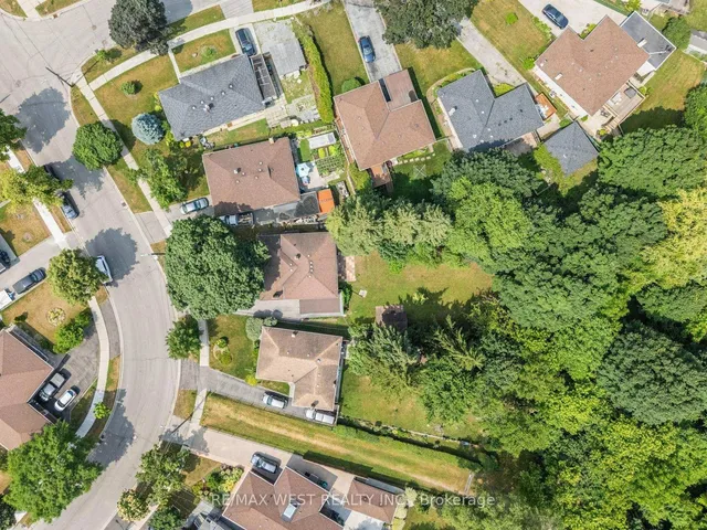 Additional image 46 of 169 Thistle Down Blvd