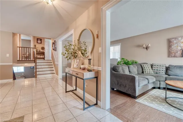 Additional image 5 of 13 Loneoak Cres